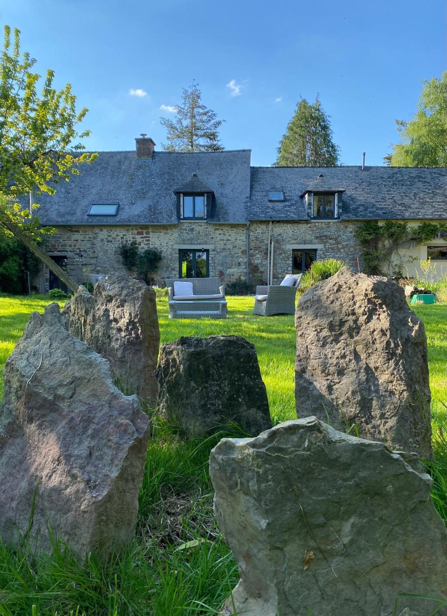 L'Hotie De Broceliande, Au Coeur Des Sites Naturels Et Legendaires 뺑뽕 외부 사진